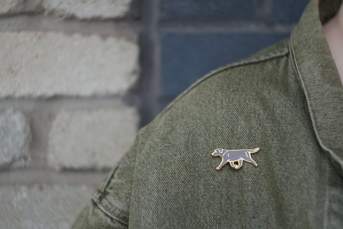 Labrador Retriever Pin - Chocolate